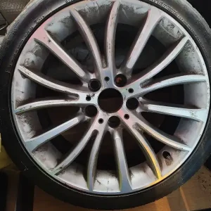 Sprzedam felgę aluminiowa org BMW Tylko do końca tygodnia
